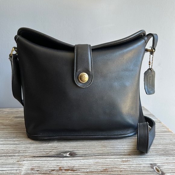 Vintage COACH Nottingham Bag Style #9948 black - Picture 1 of 6